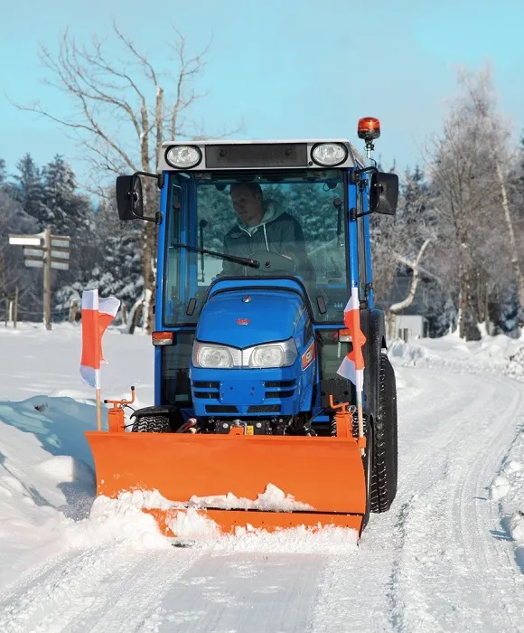 Iseki TH4